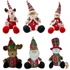Muñeco de peluche para decoracion de navidad.
